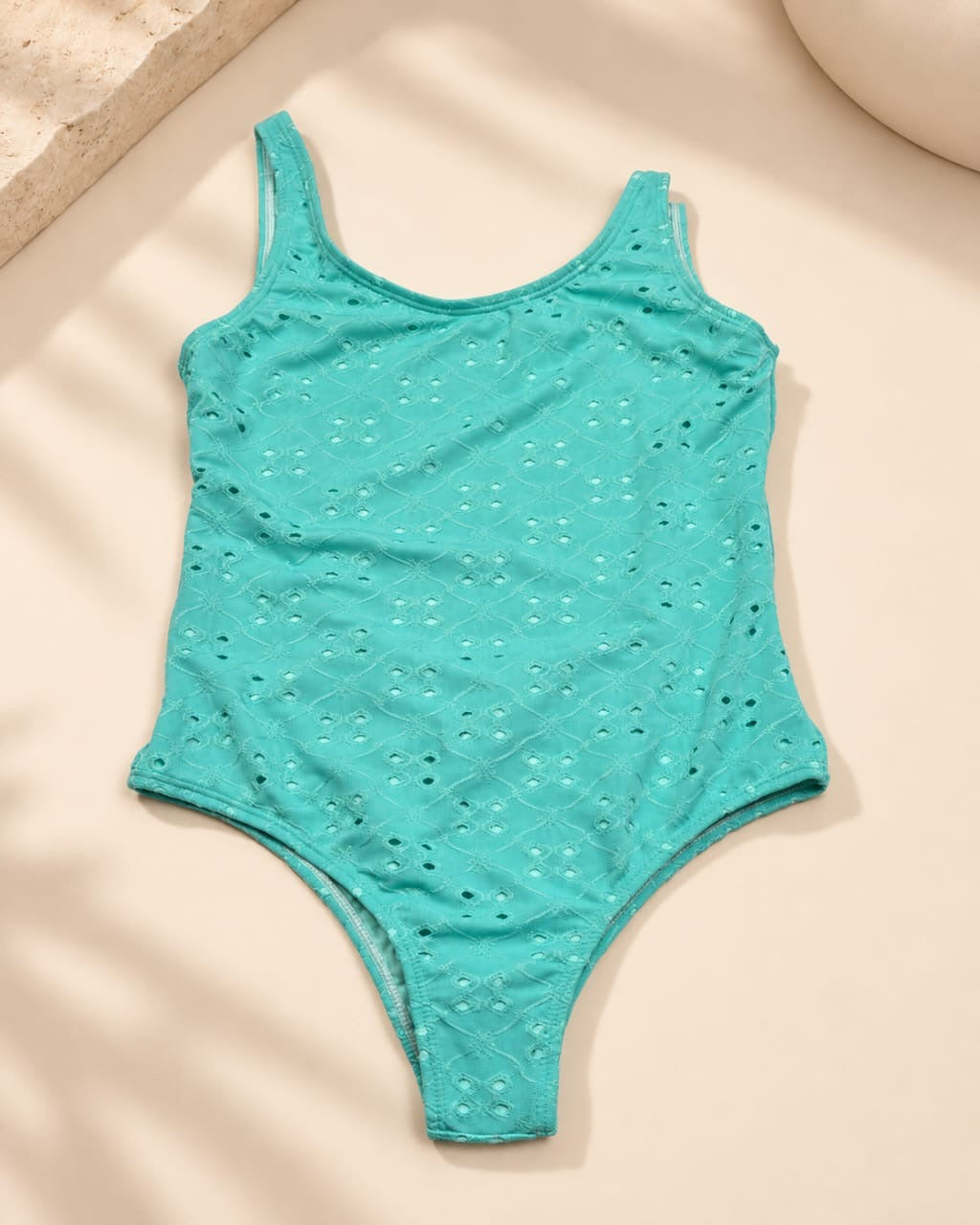 Aqua Lace One-Piece Swimsuit – Eyelet Lesy